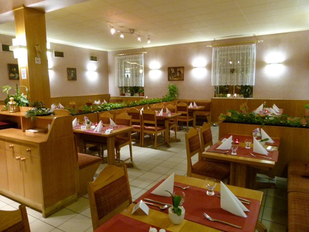Hotel Pelikan Marianske Lazne Exterior photo